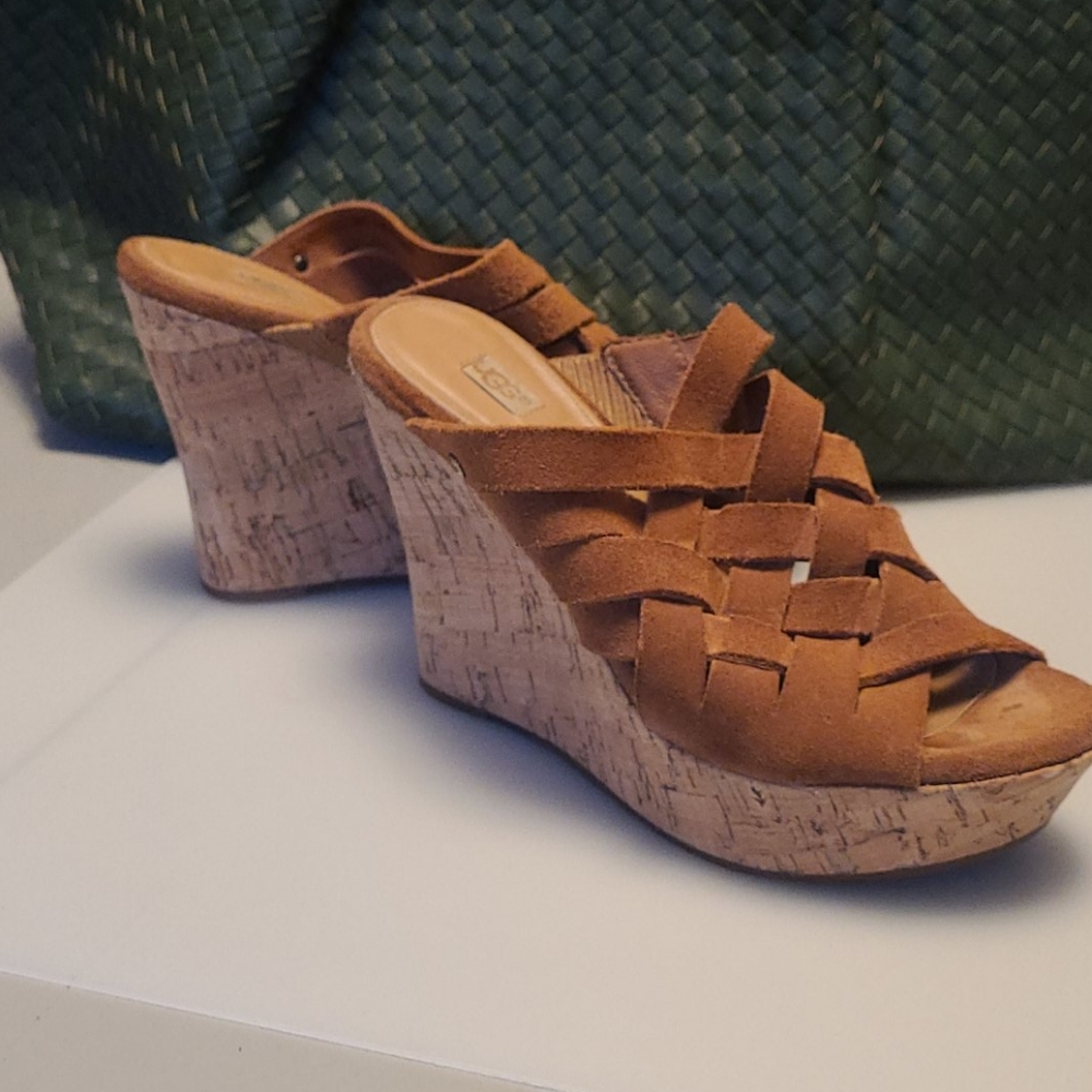 Ugh wedges